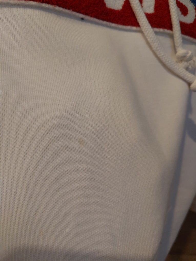 Bluza biała uniwersalna