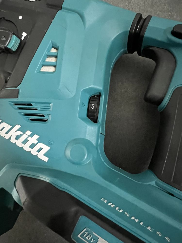 Безщітковий Акум.перфоратор Makita DHR 281 36V