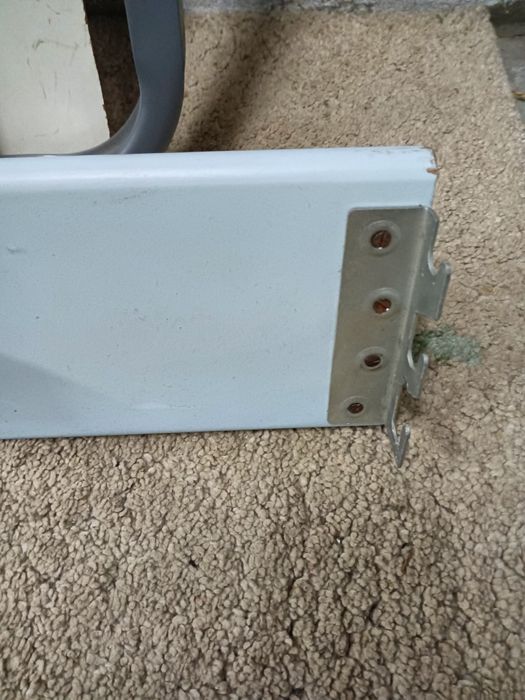 Cama de solteiro 100/190cm, madeira maciça, com estrado metálico e col