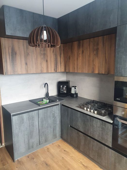 Кухні, шафи на замовлення