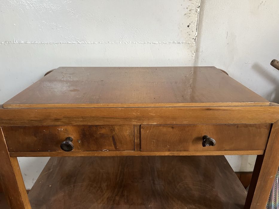 Stolik pod telewizor