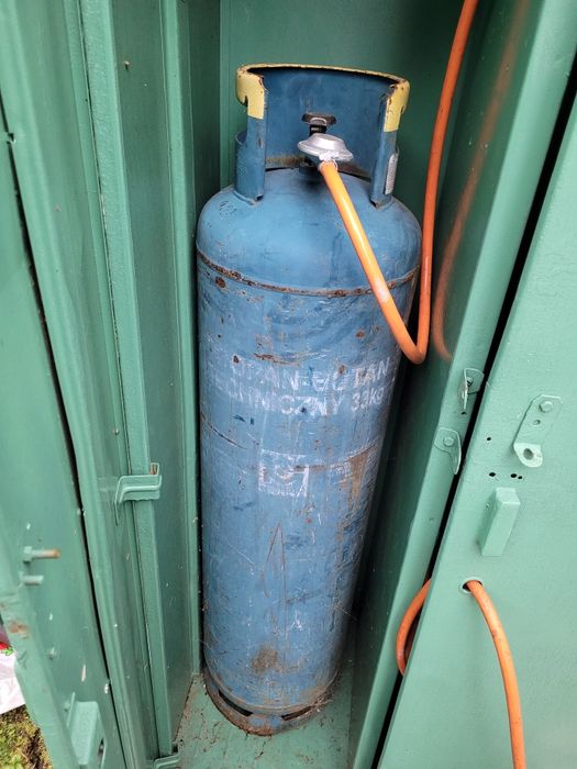 Butle gazowe 33kg  2szt