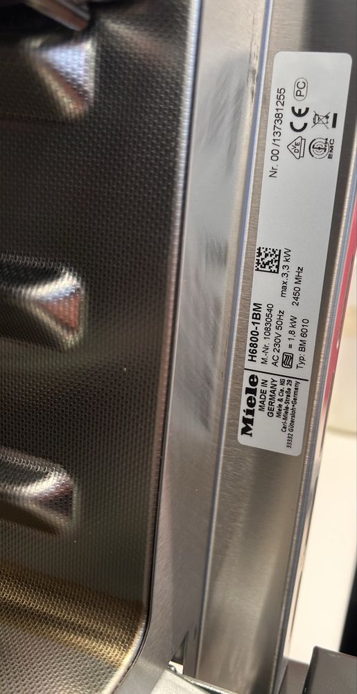 Miele – piekarnik kompaktowy z funkcją mikrofali H6800-1BM