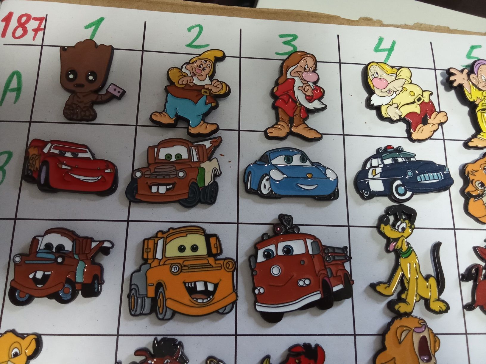 (187) Pins da Disney fantásticos