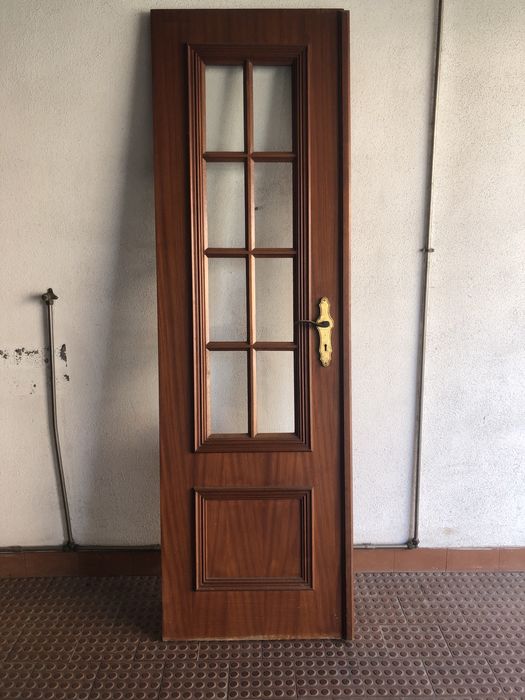 2 Portas de madeira