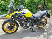 Suzuki DL Suzuki v strom DL 650 xt -(2022r) 2183 km   dopiero co dotarty
