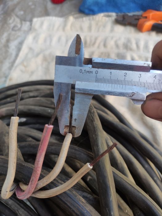 Кабель медный 4 жилы