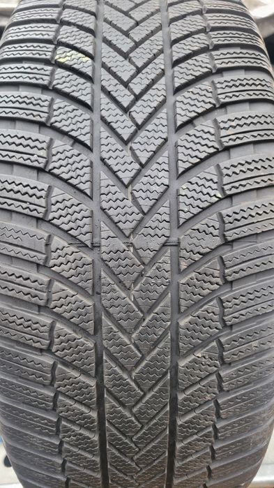 Шини 275/50/20 Bridgestone Blizzak LM005