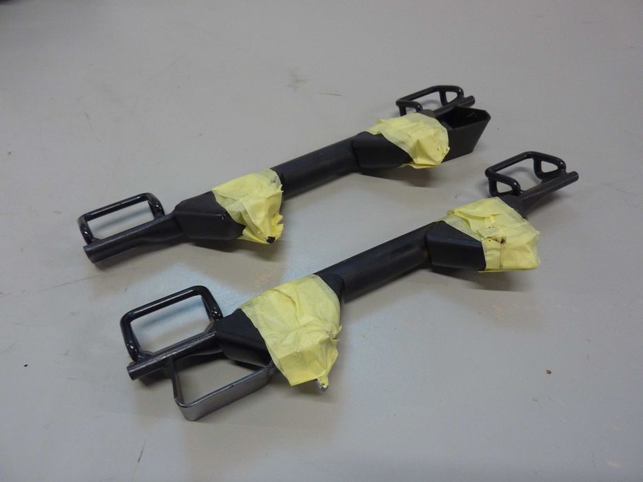 AUDI A4 B6 B7 A6 C6 mocowania fotelików ISOFIX + śruby 8E0.813545A