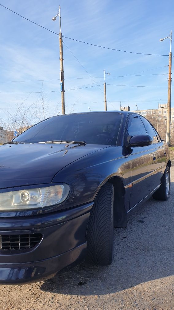 Opel omega b 2,0 бензин