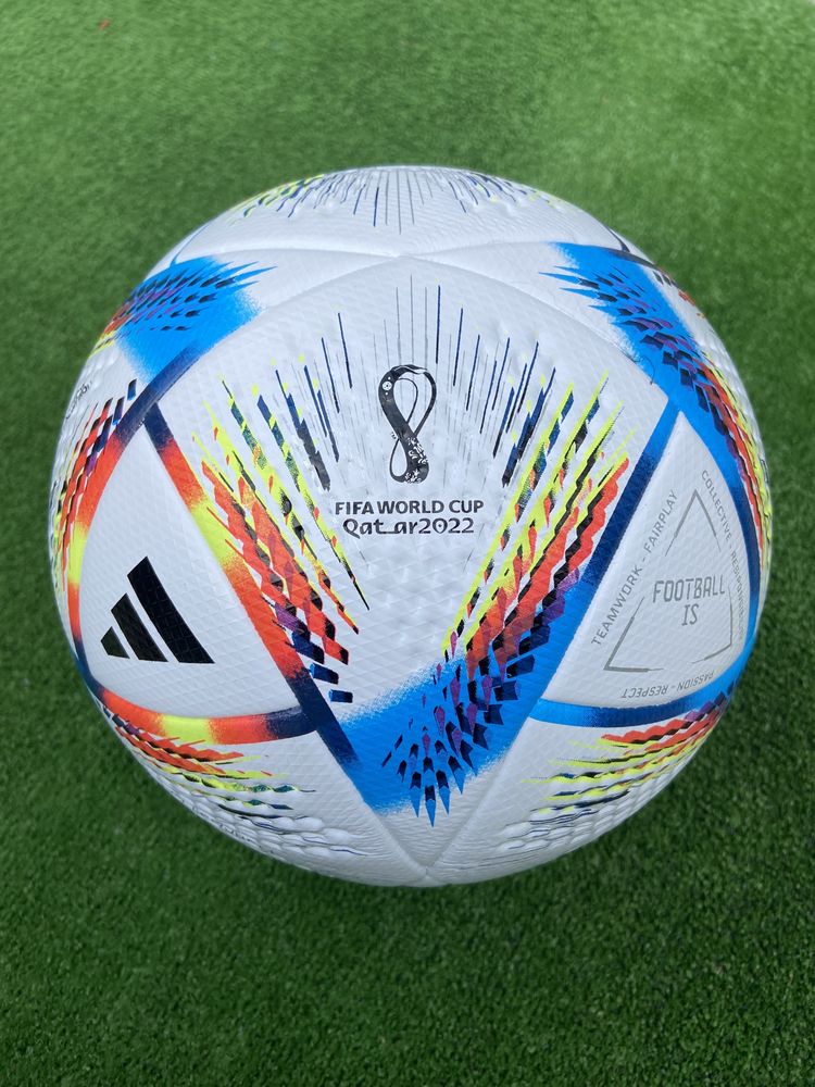 М’яч Adidas 2022 World Cup Al Rihla PRO OMB (FIFA QUALITY PRO)