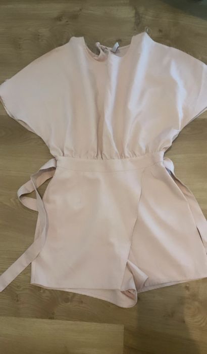 Kombinezon eleganskie nowe