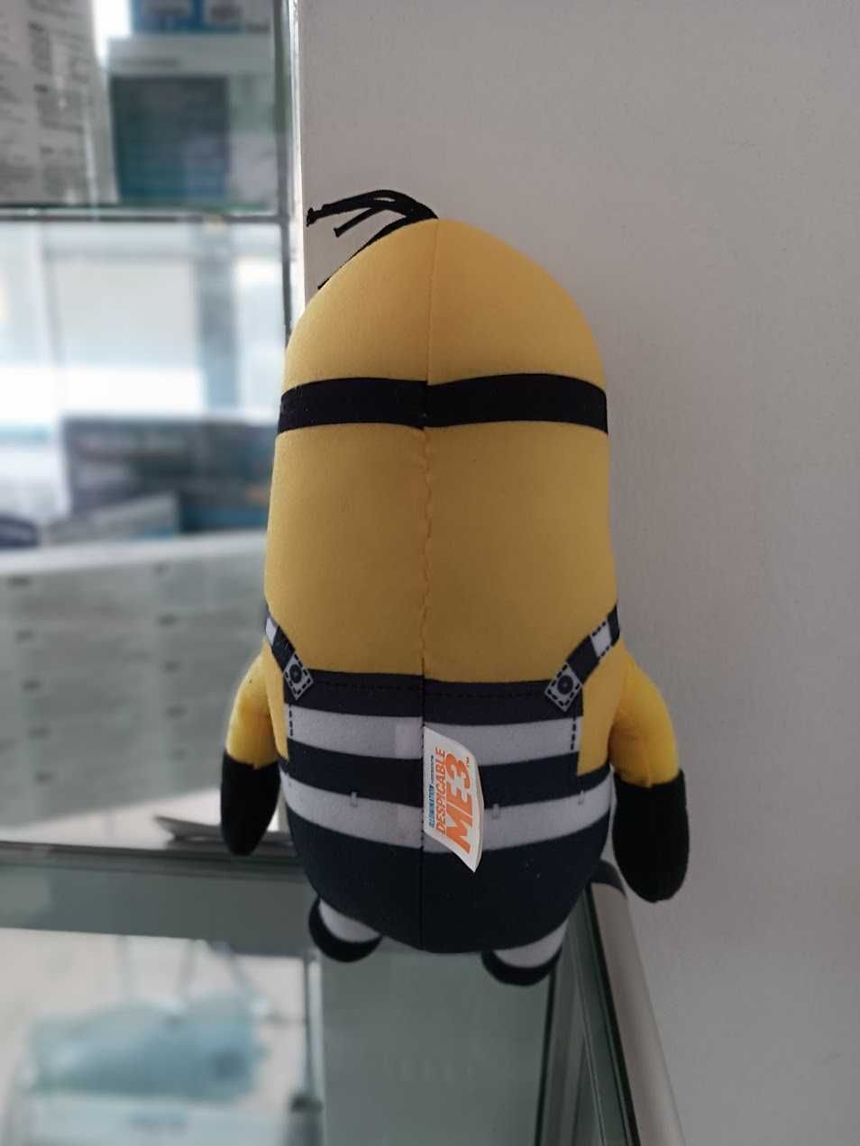 PROMO:Peluche Minions Despicable Me 3 Prisioneiro 310 26cm