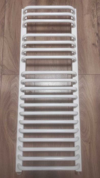 Kaloryfer łazienkowy biały 40x110 cm sprawny!