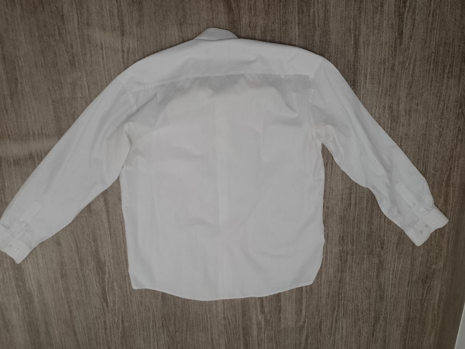 Sprzedam męską koszulę rozmiar XL. Majester 41/42.