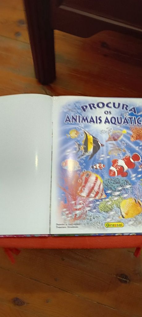 Livro - Procura os Animais Aquáticos