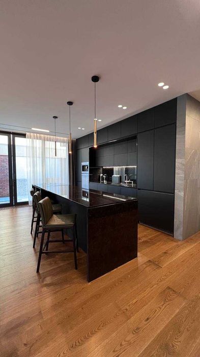 Продажа одноэтажного дома с бассейном и ремонтом в Сосновом Береге.