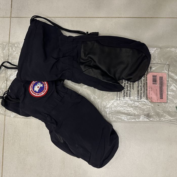 Оригінальні рукавиці Canada Goose розміп L