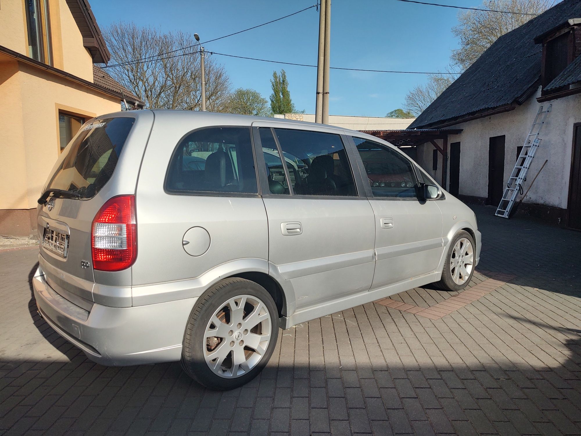 Opel Zafira A OPC 2.0T cały na części silnik sprawny