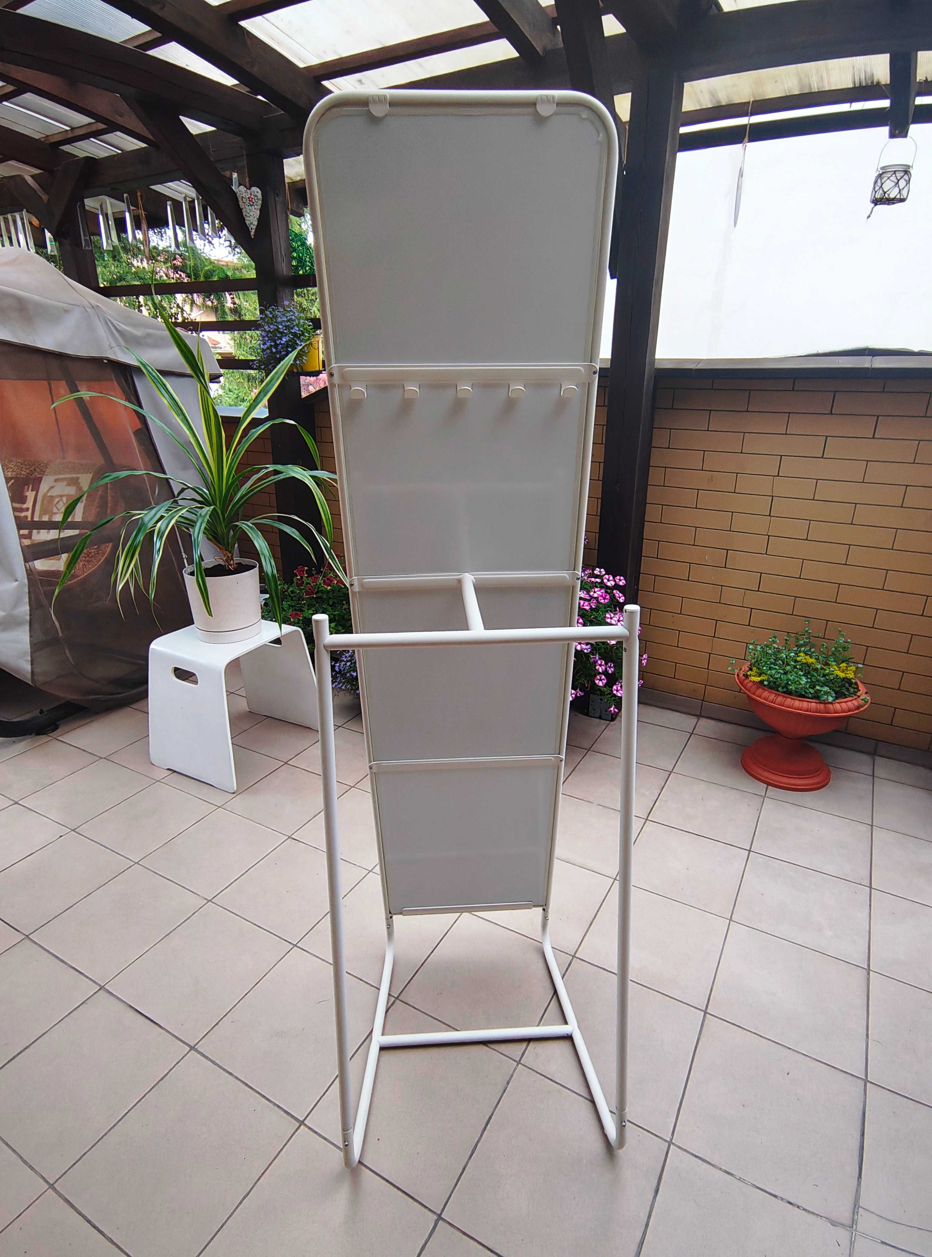 Lustro IKEA Knapper  stojące z wieszakami