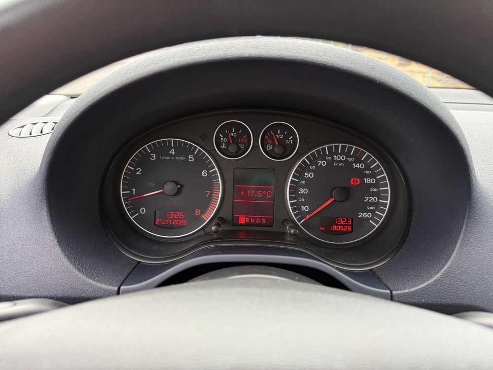 Audi A3 8P 2004r 1.6b