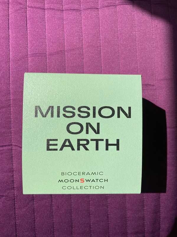Omega x Swatch SO33G100 Earth - Stylowy i funkcjonalny
