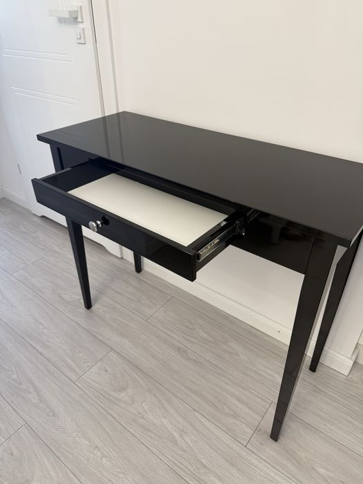 Konsoleta czarna połysk