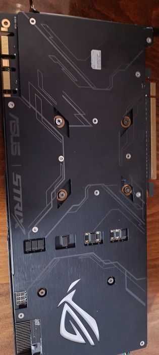 Asus Rog Strix  1070ti 8 gb. Не робоча /на запчастини чи відновлення