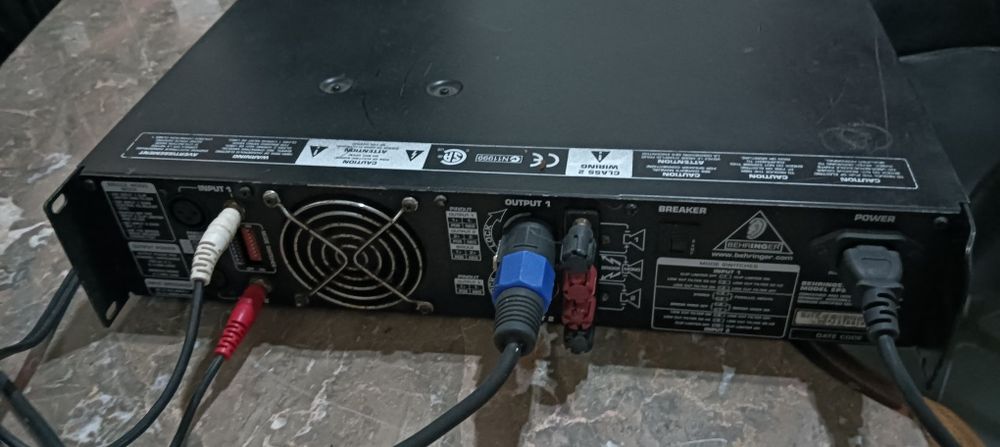 Amplificador 2500W como novo