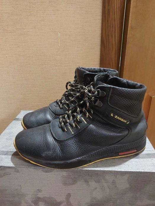 Зимние ботинки на мальчика 38р.