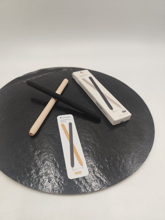 Etui silikonowe AhaStyle na Apple Pencil 2nd Gen – 2 sztuki (czarne i