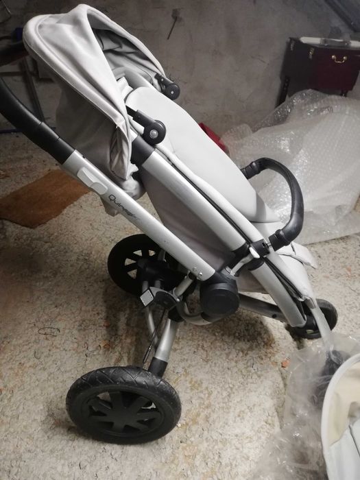 Conjunto BeSafe iZi Go X1 + Base Isofix + Carrinho + Capa de Chuva