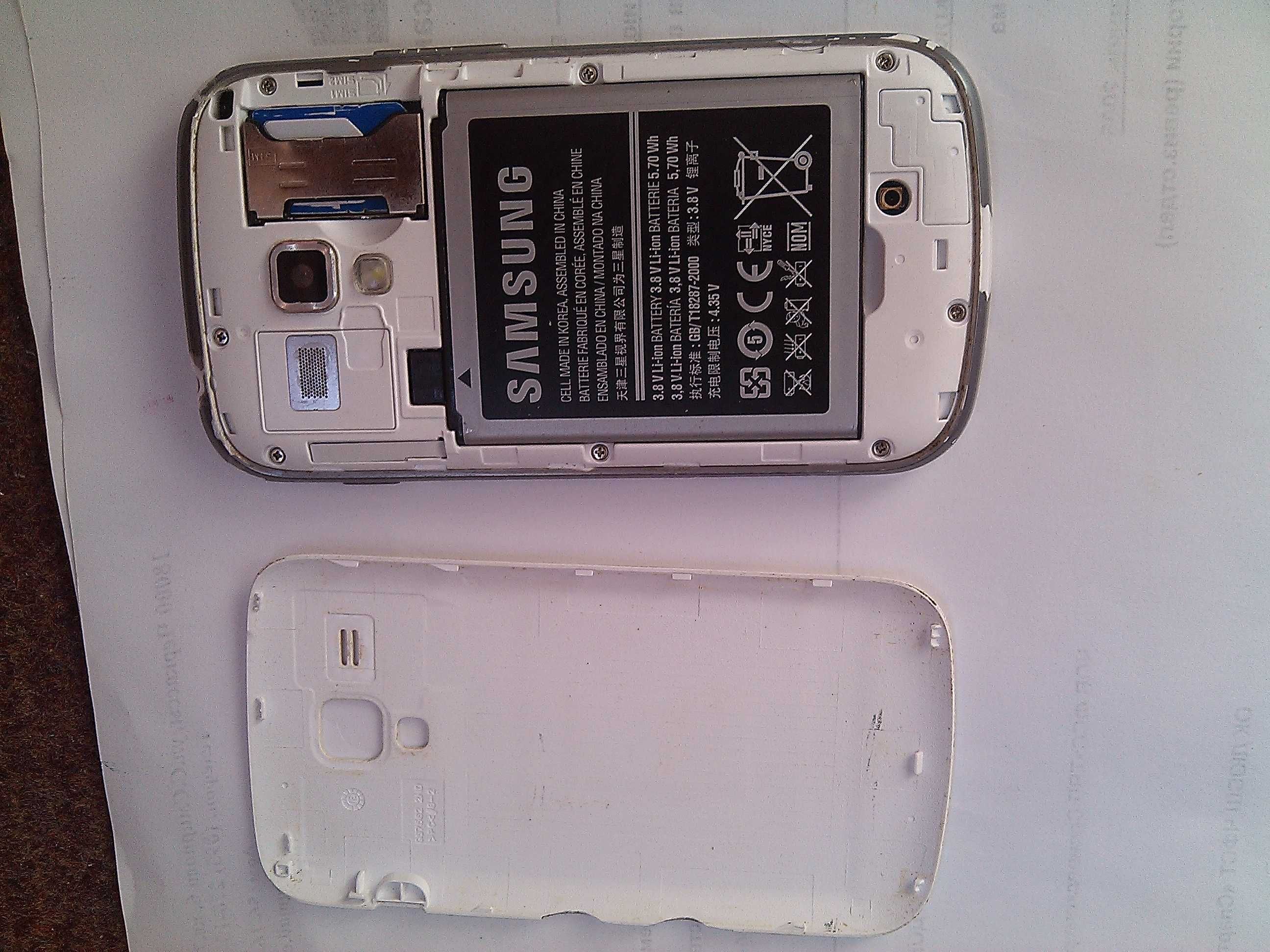 Смартфон Samsung GT-S7562