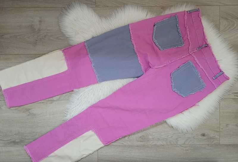 Biało-różowo-niebieskie spodnie dżinsowe / dżinsy, Boohoo, 40 (L)