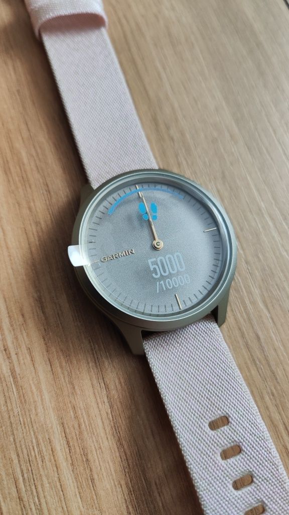 Garmin Vivomove Style Jasnozłoty nowy