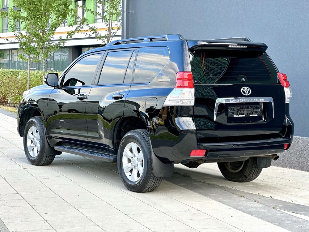 Land cruiser prado. Лэнд крузер прадо