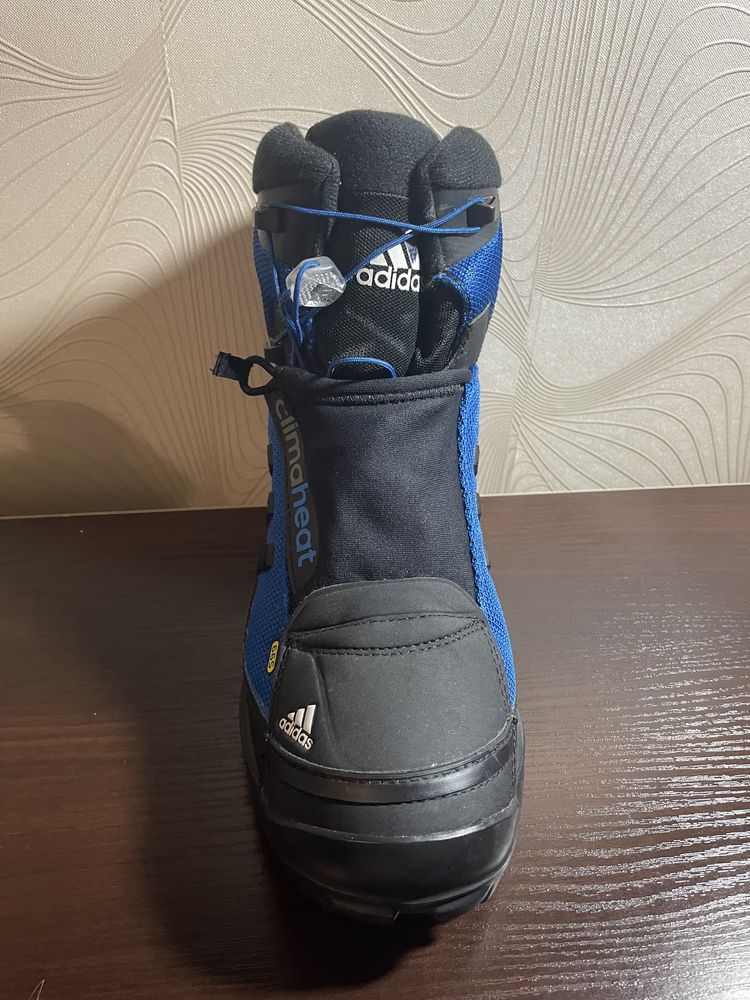 Ботинки чоловічі adidas terrex climaproof 665