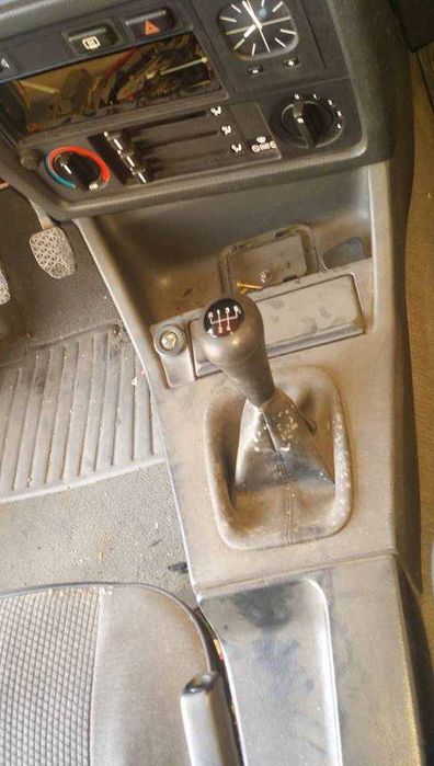 BMW E30 316i_Para Peças