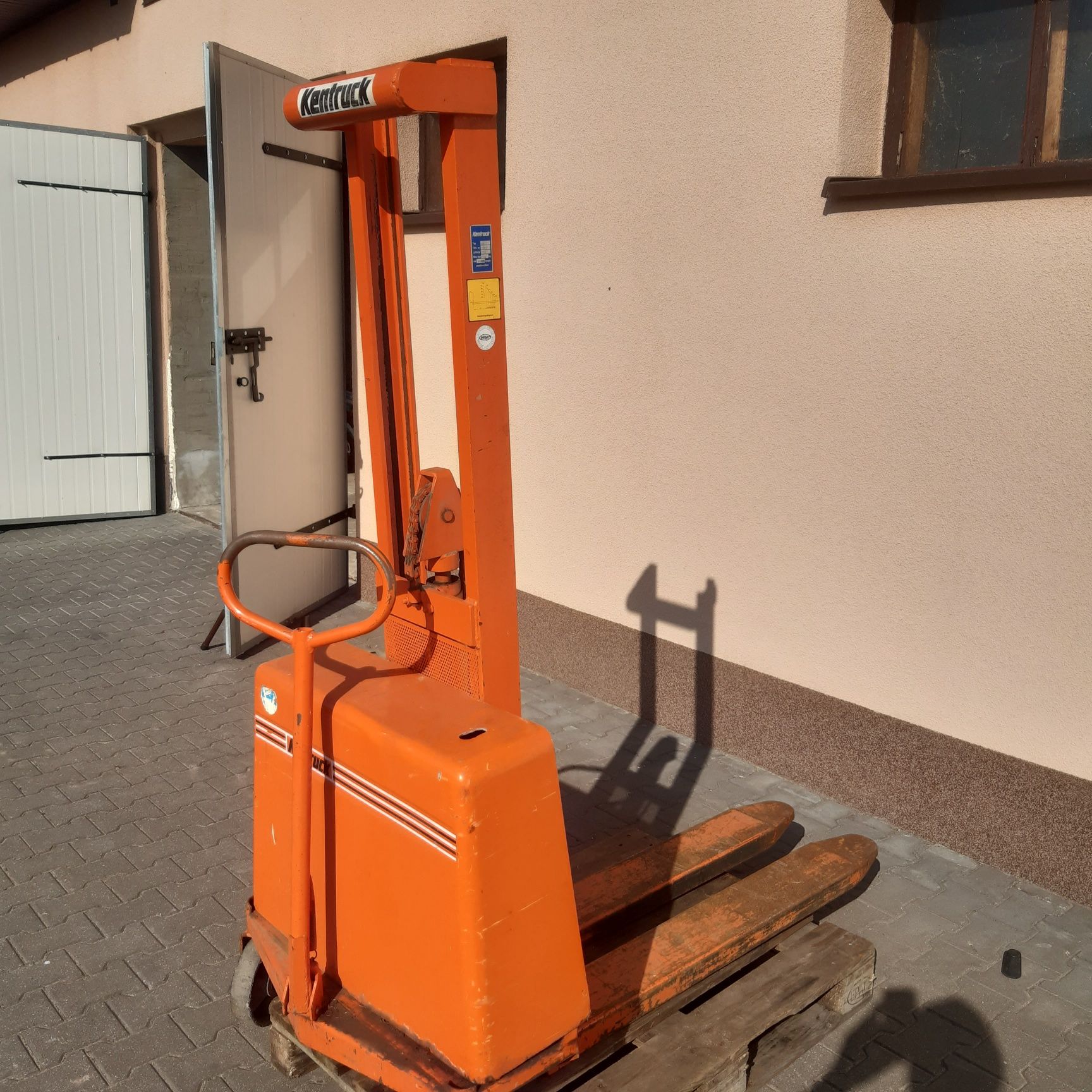 Paleciak masztowy maszt wózek sztaplarka eelektryczny
Hydrauliczne po