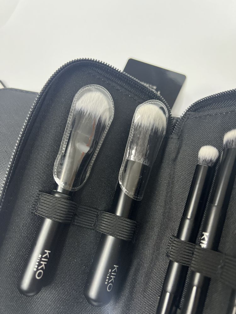 Набір кісточок для макіяжу kiko milano travel brush set кіко мілано