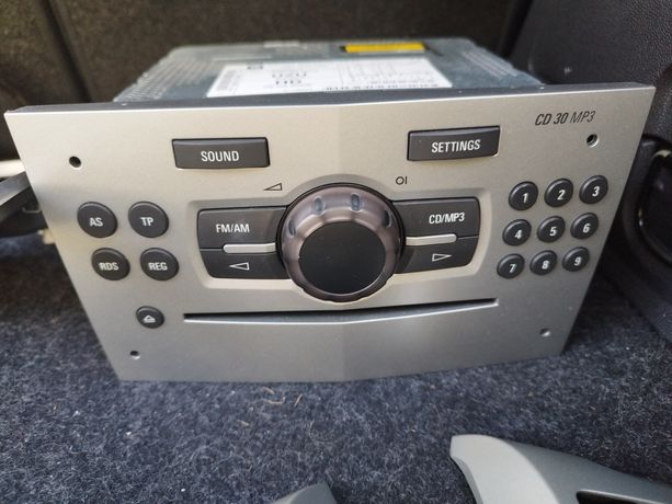 Panel środkowy radio Opel CD30 MP3 szary srebrny Opel Corsa d