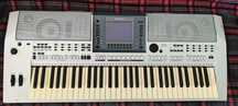 Yamaha PSR-S700 у Відмінному Стані - Потужний Синтезатор для Творчості