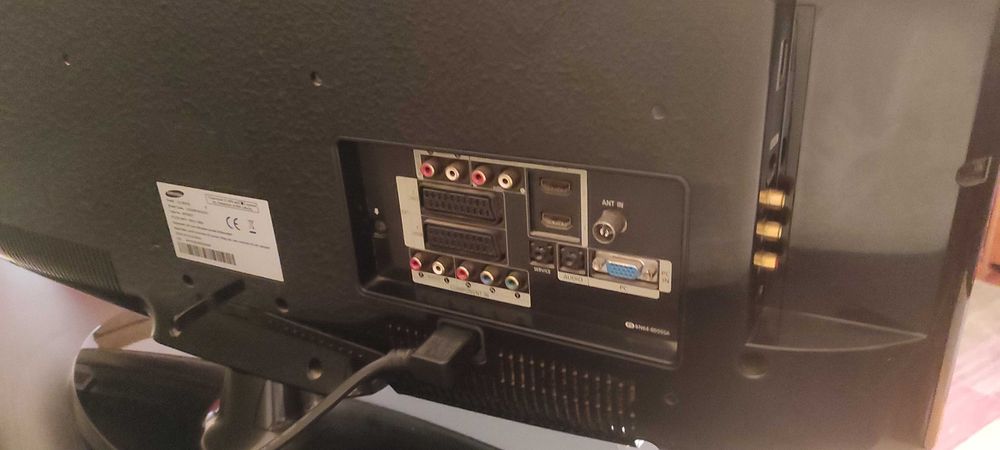 TV Samsung com 31,5 polegadas de ecrã