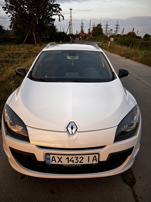 Продам рено меган 3 2010 року автомат Renault Megane 3