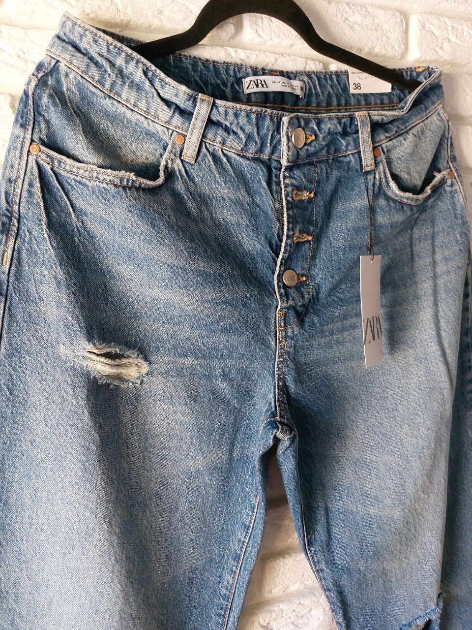 Стильные женские джинсы ZARA