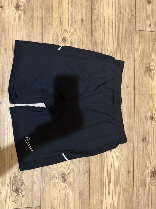 Sprzedam meskie nowe spodenki nike mozliwa wysylka