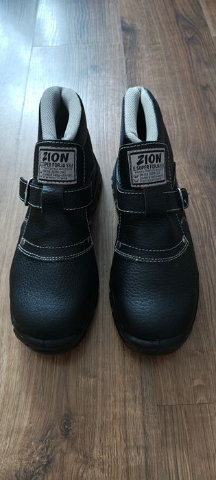 Buty robocze rozmiar 43
