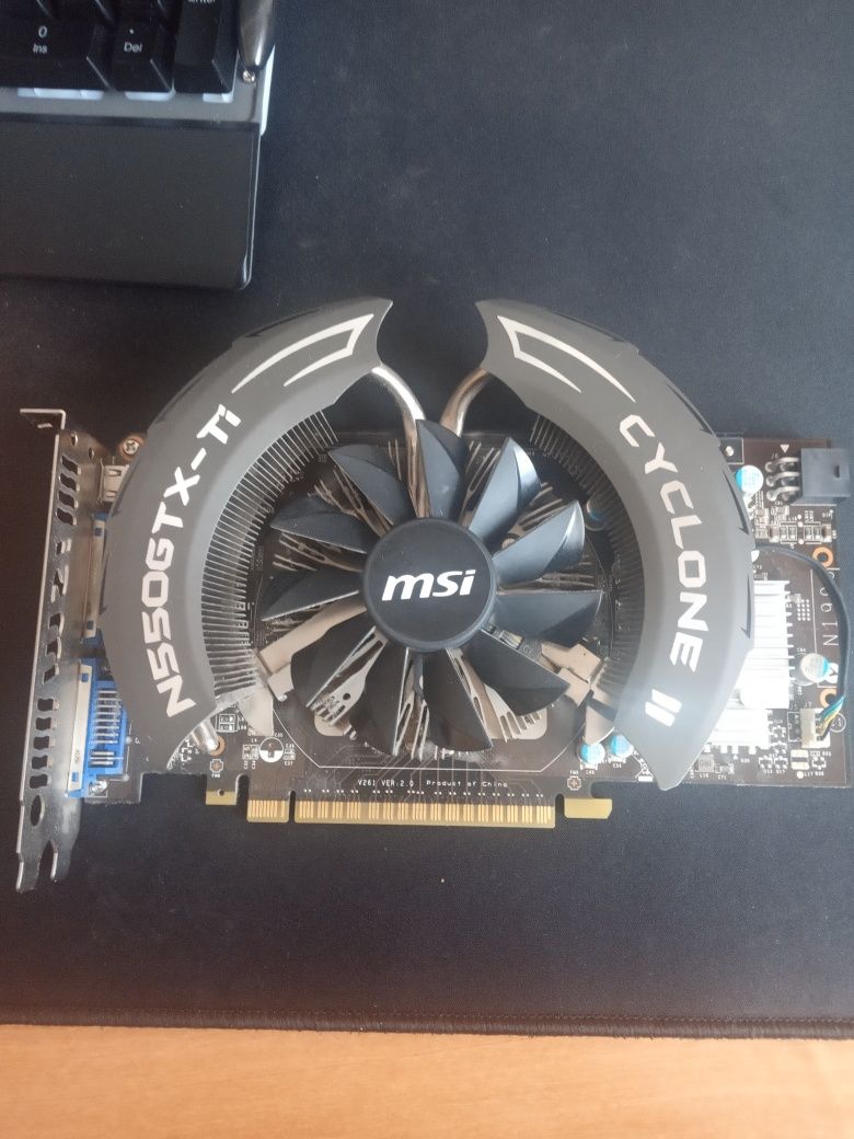 Видеокарта gtx 550 ti 1gb