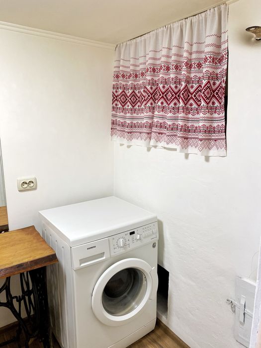 Оренда будинку на вихідні у Опішні