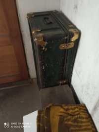 Kufer walizka zabytkowy